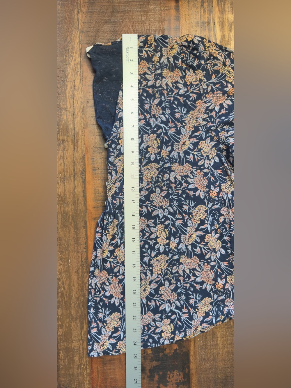 Lucky Brand Navy Floral V-Neck Button Accent Top - Picture 6 of 7
